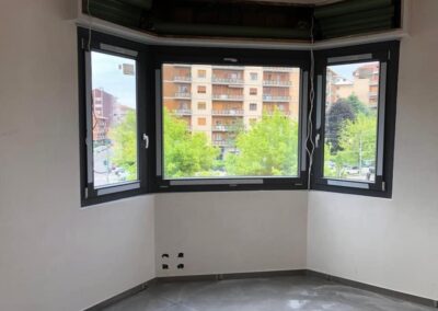 Infisso doppio vetro nero
